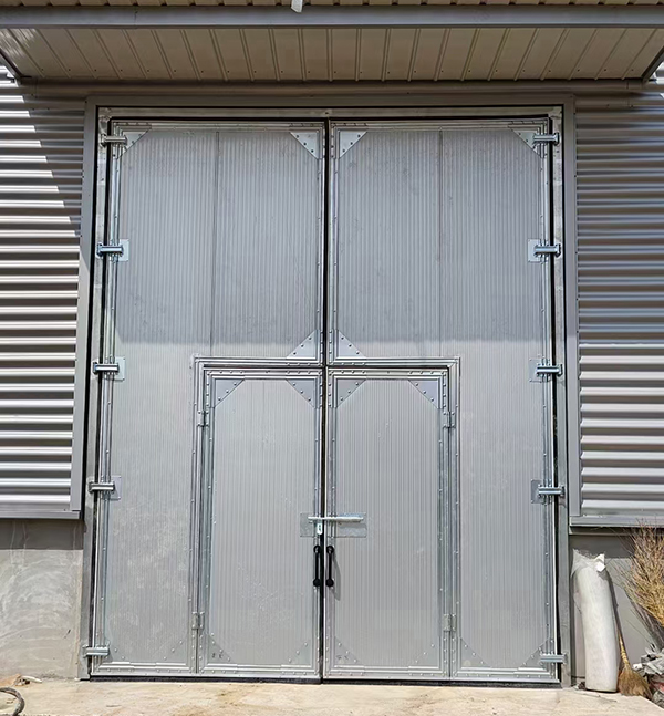 哈巴河工业平开门