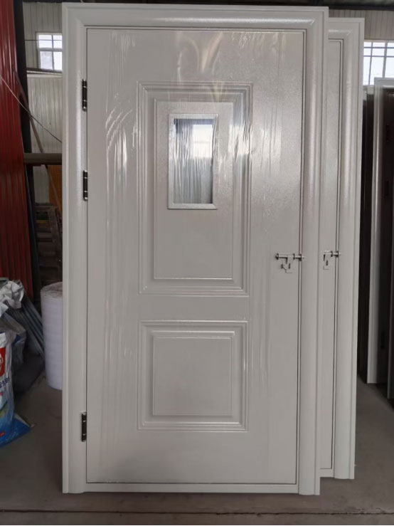 哈巴河学校教室门