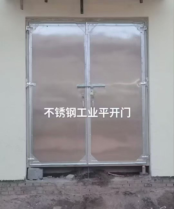 不锈钢哈巴河工业平开门在现代工业场景中的应用实践
