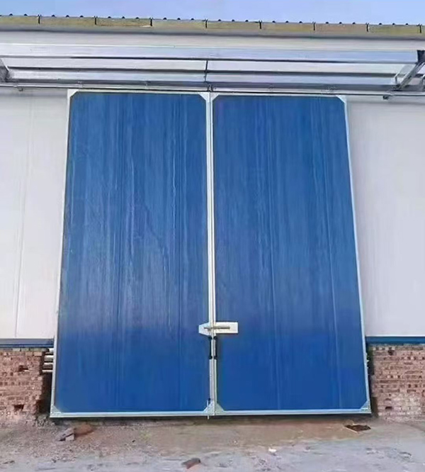 哈巴河工业门在大型仓储物流通道中的应用实例