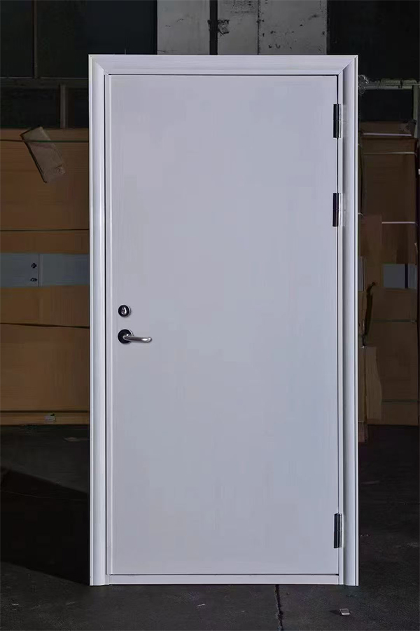 社区活动中心加装哈巴河防火门保障居民安全